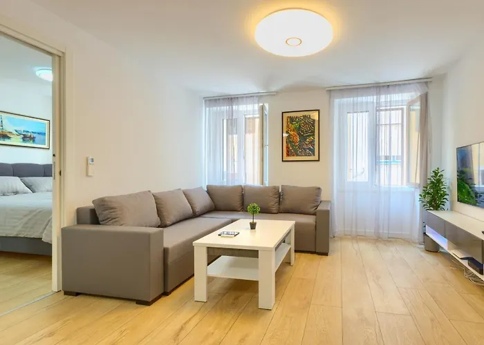 Apartment Tale - Brand New Apartment In Pula\'S Old Town, With Free Netflix And Wi-Fi