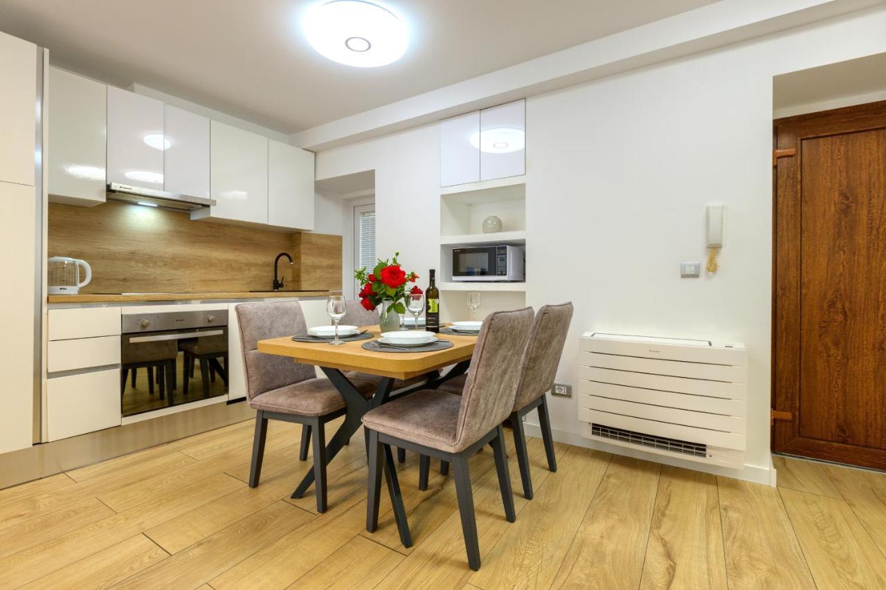 Apartment Tale - Brand New In Pula's Old Town, With Free Netflix And Wi-fi *