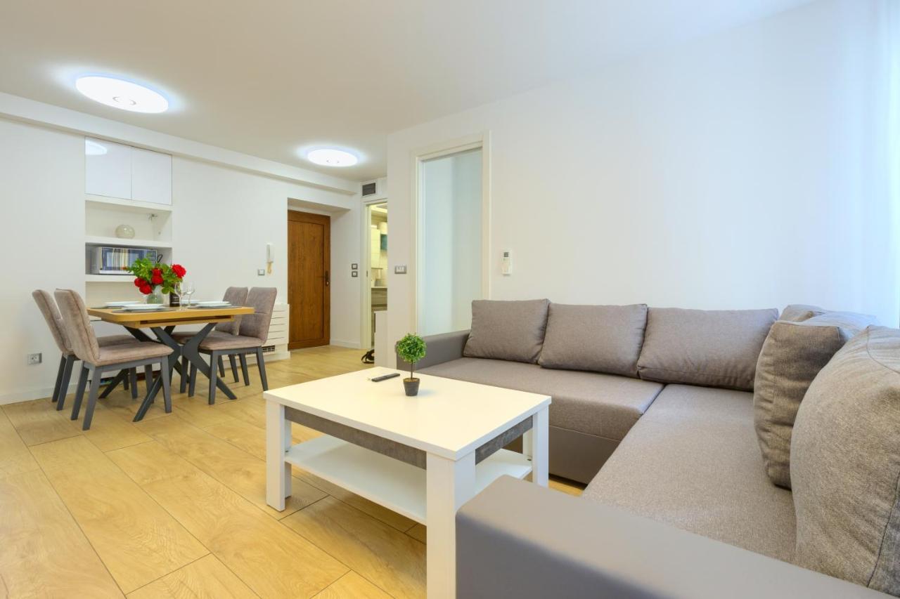 Tale - Brand New In Pula's Old Town, With Free Netflix And Wi-fi