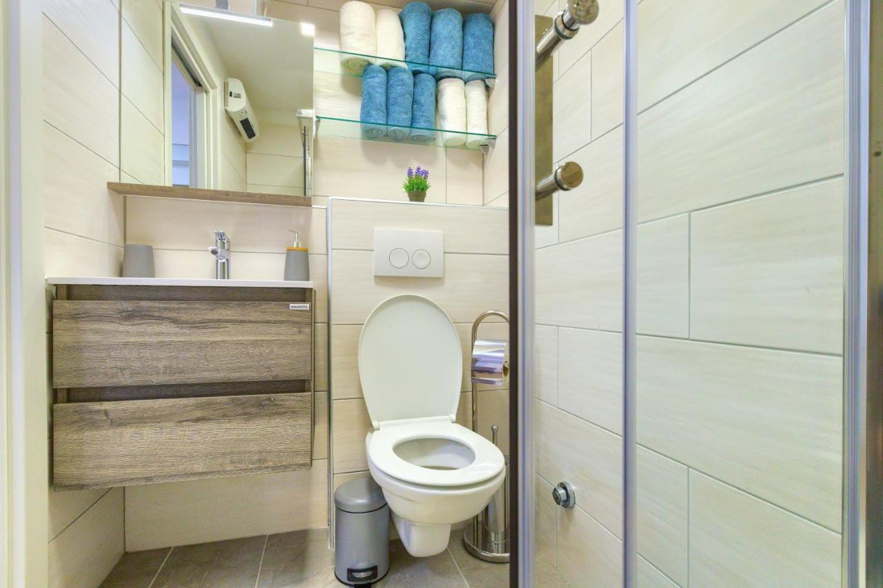 Apartment Tale - Brand New In Pula's Old Town, With Free Netflix And Wi-fi