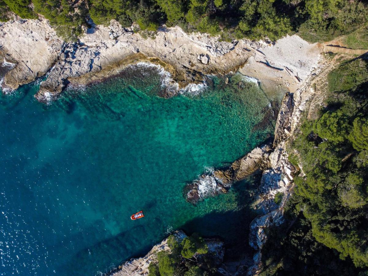Tale - Brand New In Pula's Old Town, With Free Netflix And Wi-fi